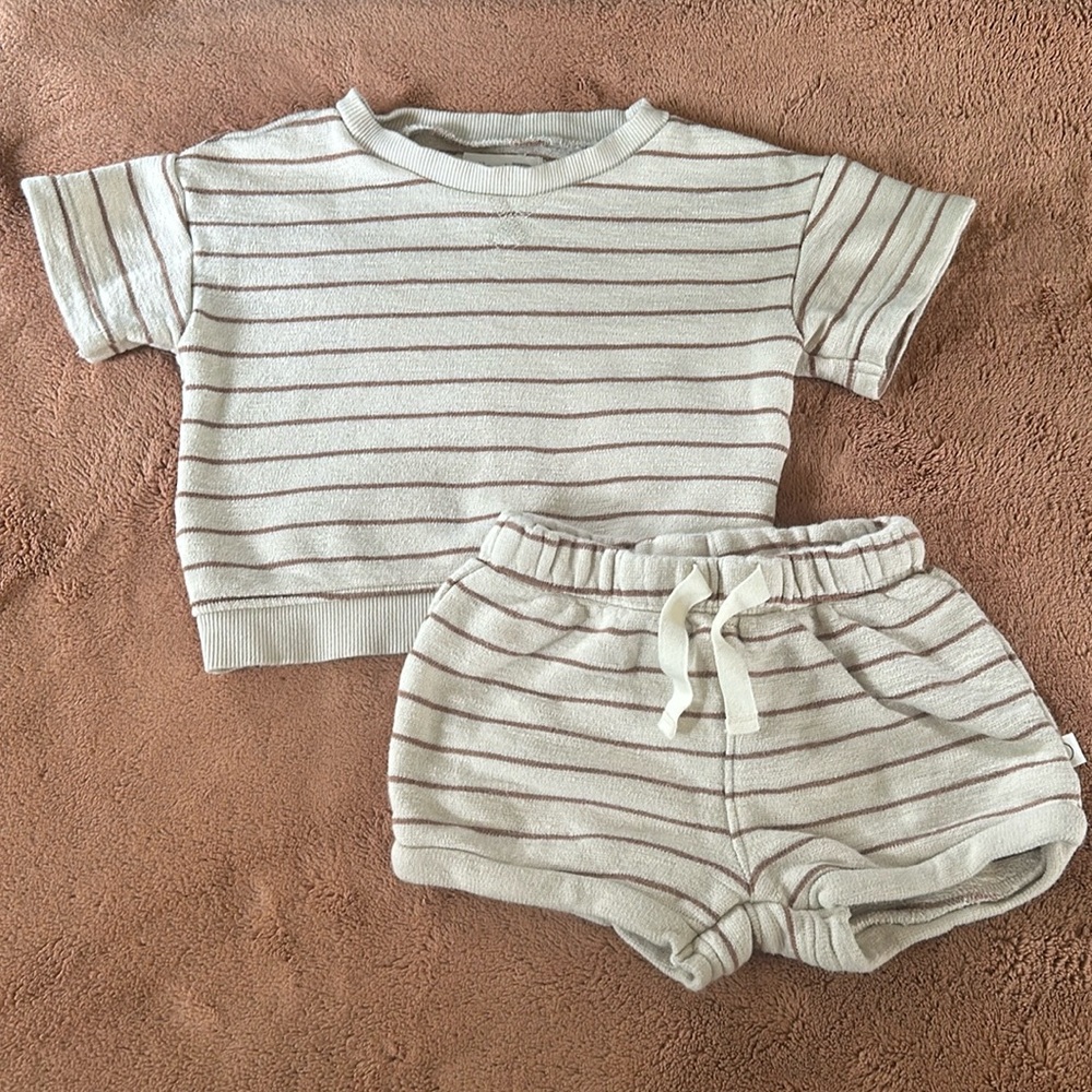 Little Planet by Carters matching short set. Size 12 months.